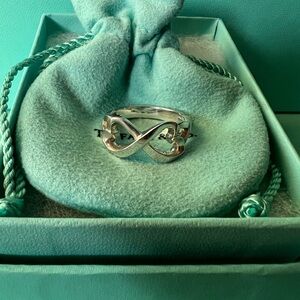 🌸🌸 Authentic Tiffany & Co. Picasso Double Loving Heart Ring
